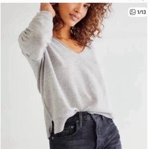 Free People Light Gray 100% Cashmere V-Neck Sweater Size S